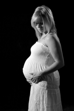 coloado-springs-black&amp;white-maternity