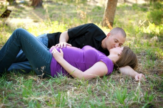 colorado-springs-romantic-pregnancy-pictures