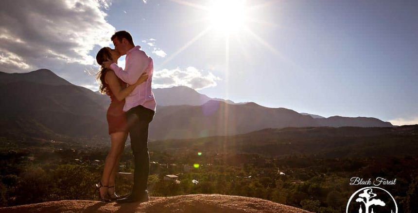 garden-of-the-gods-engagement-pictures-colorado-springs
